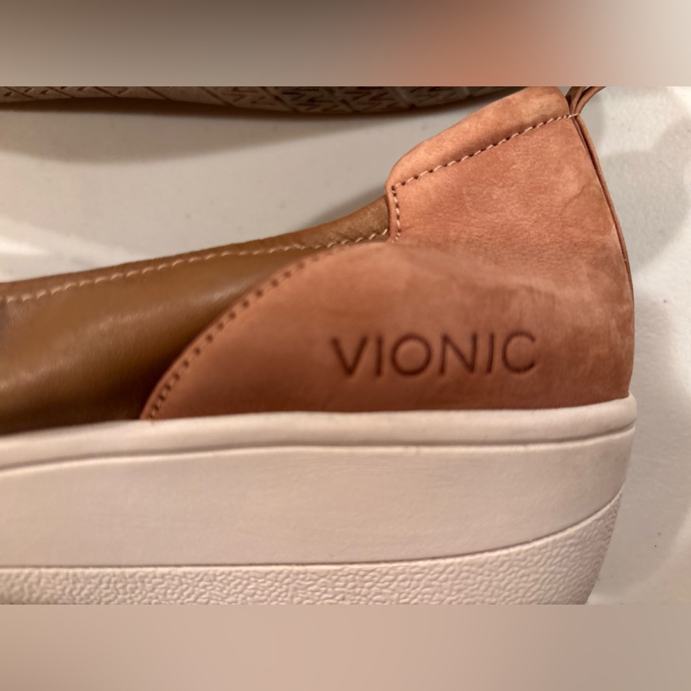 Vionic | ladies Jacey wedge slip on shoes. Size: 8 - Picture 8 of 12